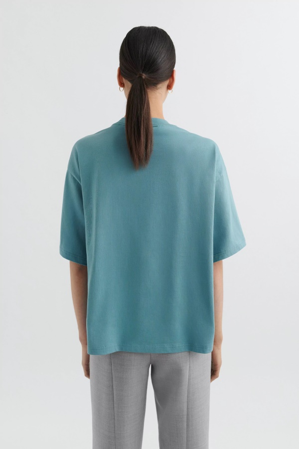 Aikakauden T-paita Vaalea Bensiininsininen Axel Arigato