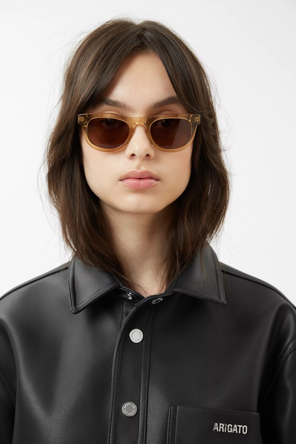 Alton D-frame Aurinkolasit Läpinäkyvä Hiekka Beige Ruskea Axel Arigato