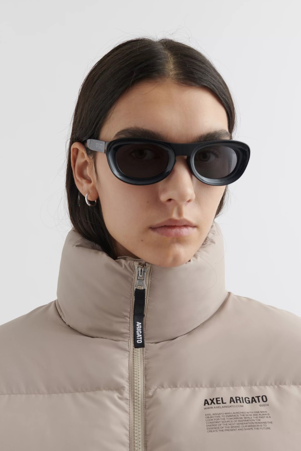 Axel Arigato Echo Aurinkolasit Mustat