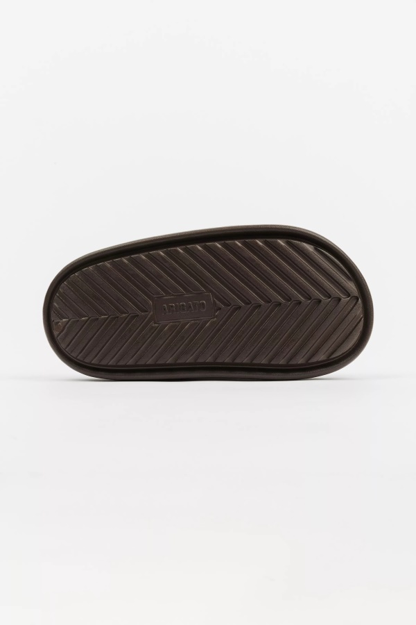 Axel Arigato Magma Sandaalit