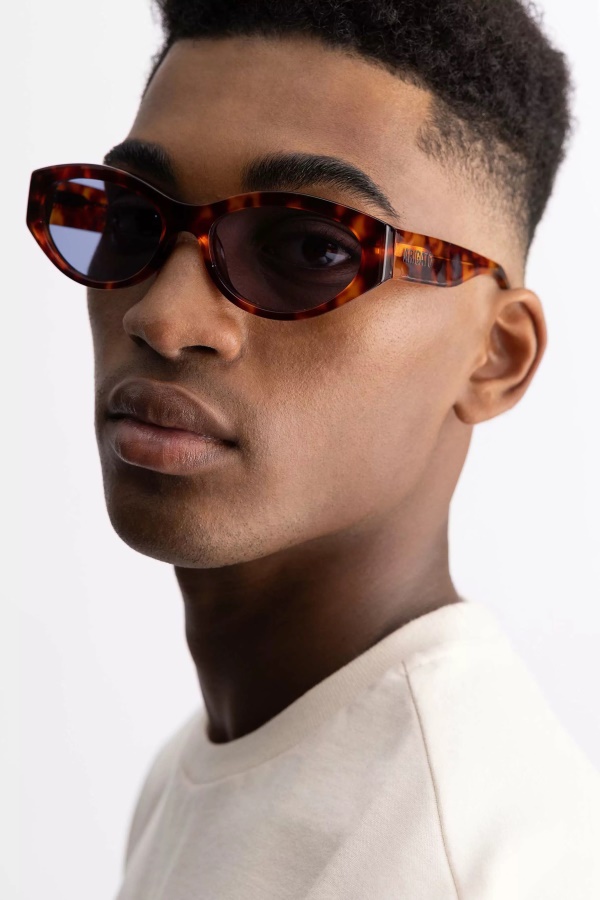 Axel Arigato Tortoise Vaaleansiniset Tonia Kissansilmälasit