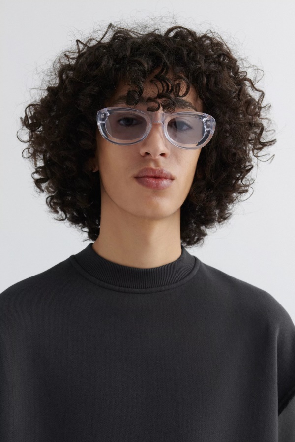 Echo Aurinkolasit Kirkas Kristallinsininen Axel Arigato