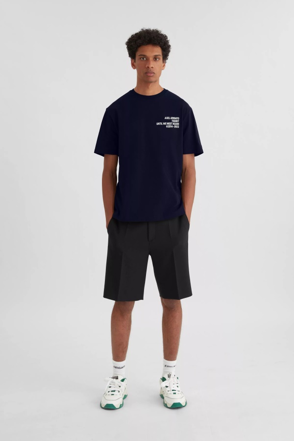 Escape Axel T-paita Laivastonsininen Axel Arigato