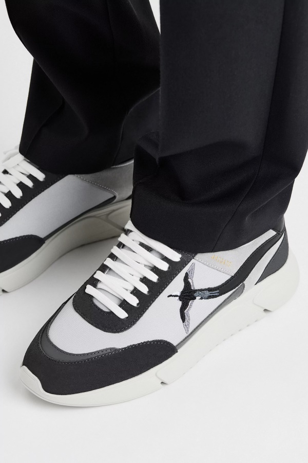 Genesis Raita Mehiläinen Lintu Harmaa Akseli Arigato