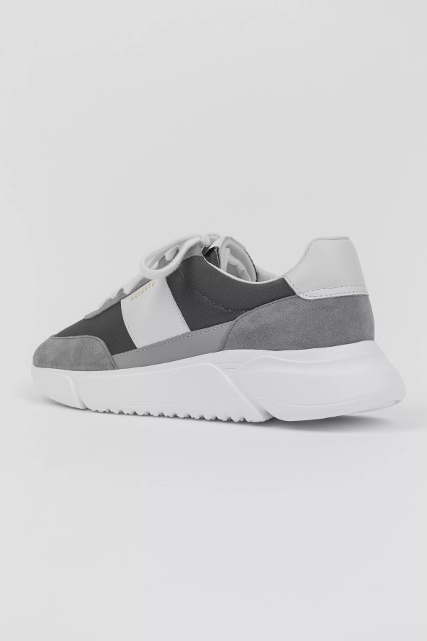 Genesis Vintage Runner Axel Arigato Musta Valkoinen