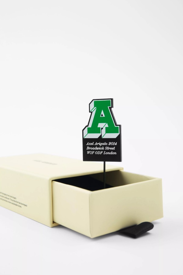 Lontoo A Pin Kirkkaan Vihreä Axel Arigato