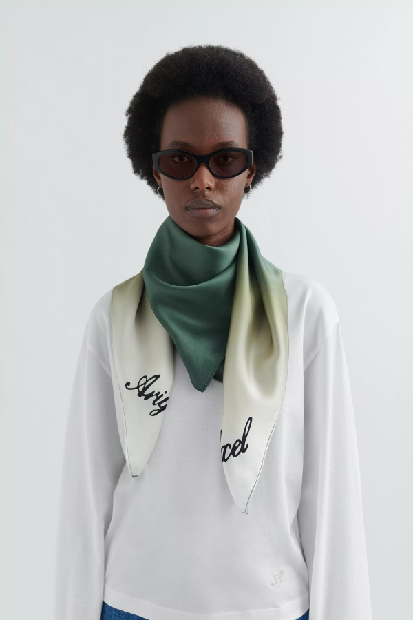 Prisma Silkkihuivi Belgian Block Tummanvihreä Axel Arigato