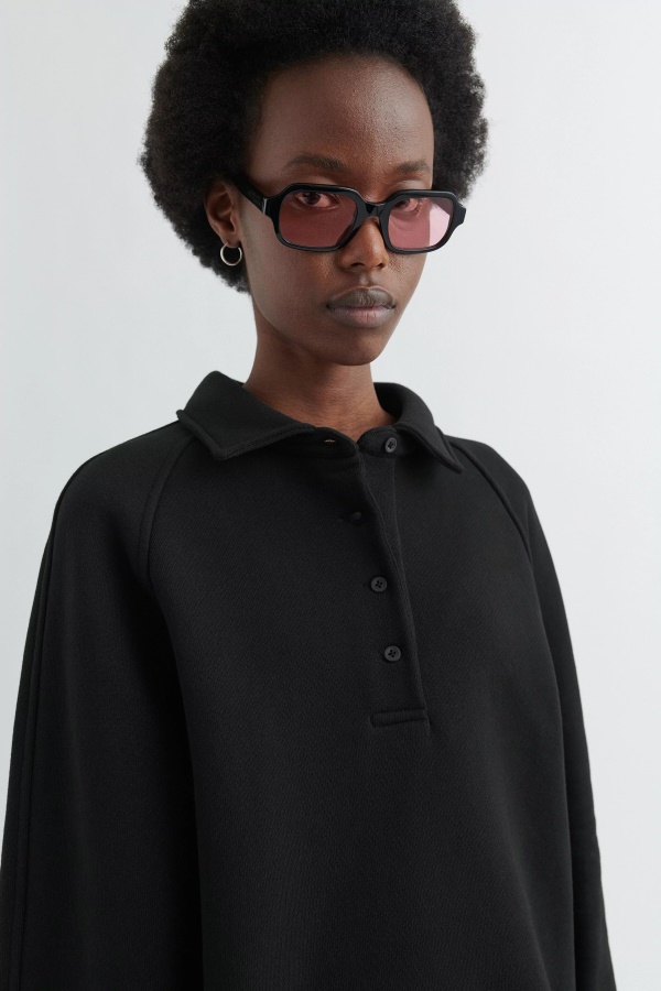 Sunnuntai Poolopusero Axel Arigato Musta