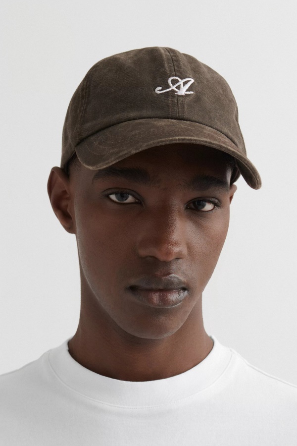 Pesty Signature Cap Pesty Ruskea Axel Arigato