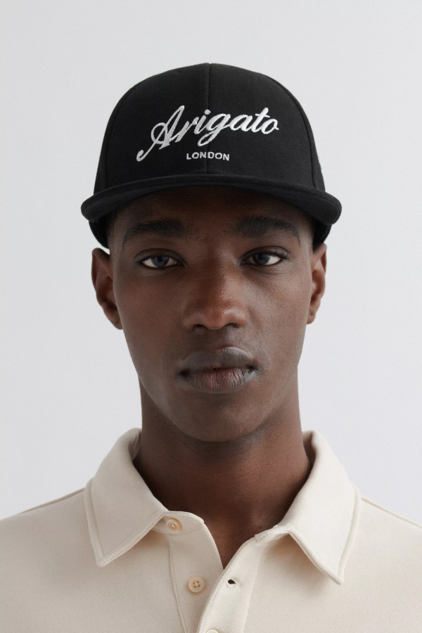Lontoo Cap Axel Arigato Musta